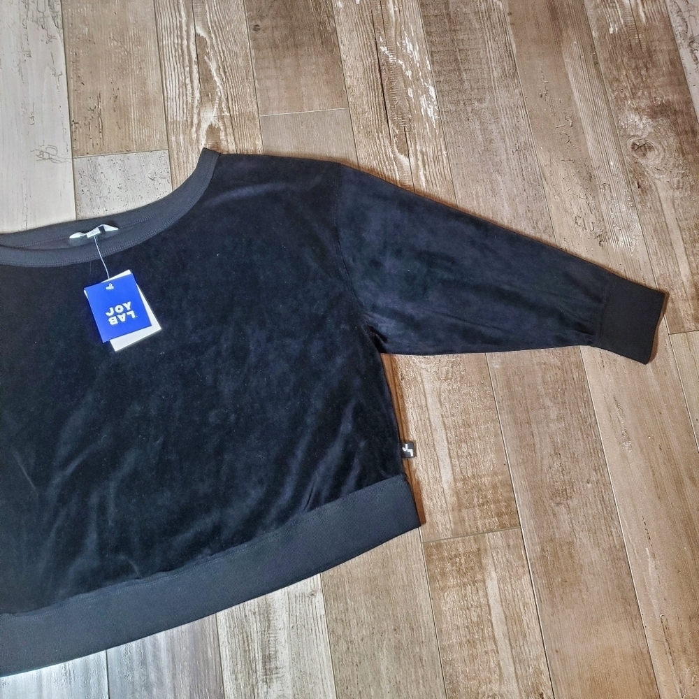 NWT JoyLab Black Velour Cropped Relaxed Fit Sweatshirt Women's Size XL - Picture 10 of 16